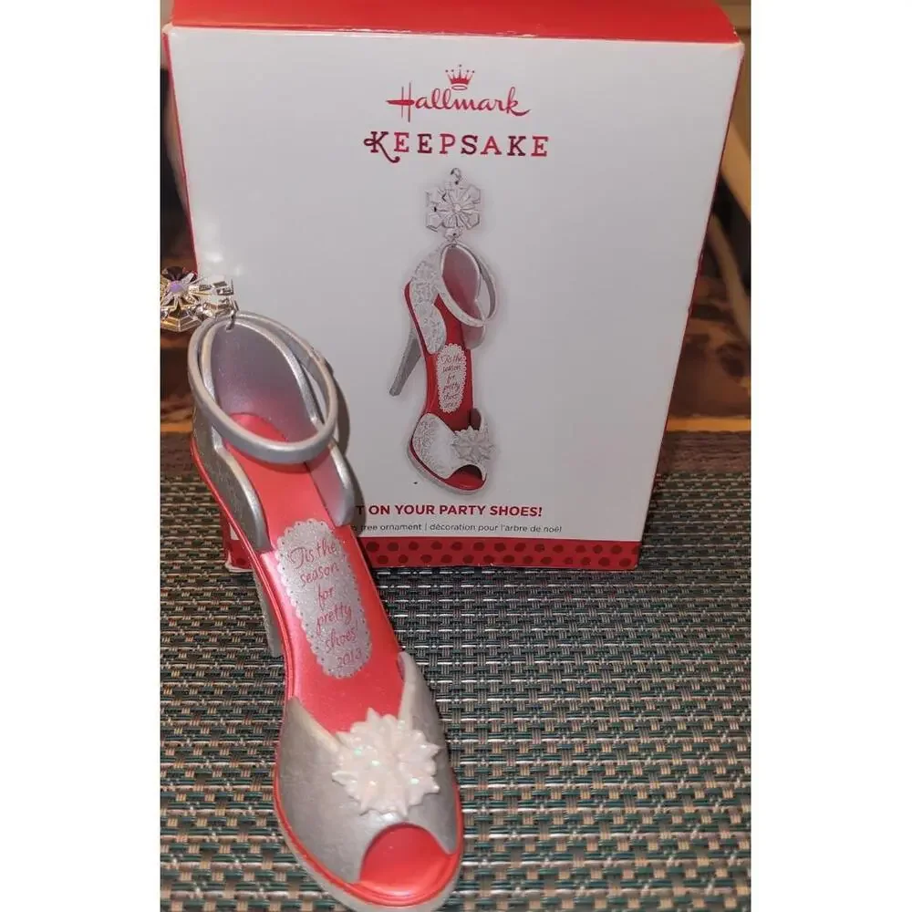 Hallmark Keepsake Christmas Ornament 2013 Put On Your Party Shoes - Picture 1 of 4